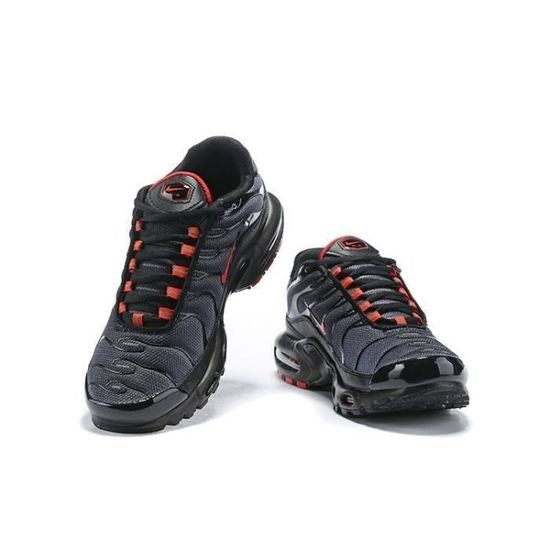 Nike Air Max Plus TN – Black Gradient Red